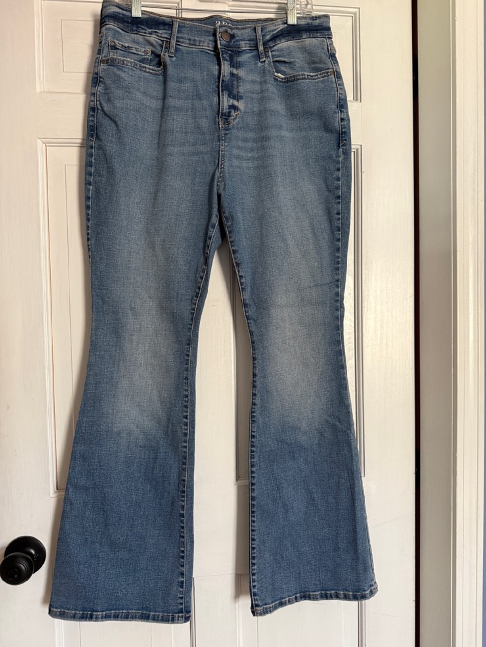 a.n.a Light Wash Flared Jeans